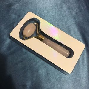 Rose Quartz face roller